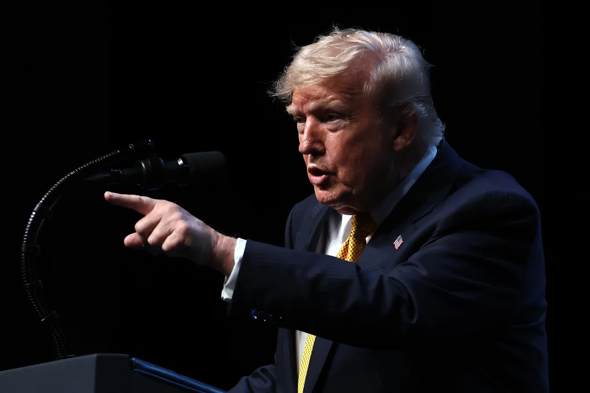 Trump confirma tarifa de 25% sobre produtos brasileiros nos EUA