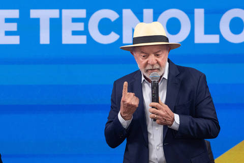Lula ironiza Javier Milei e reage a críticas: "Quem é esse cara?"