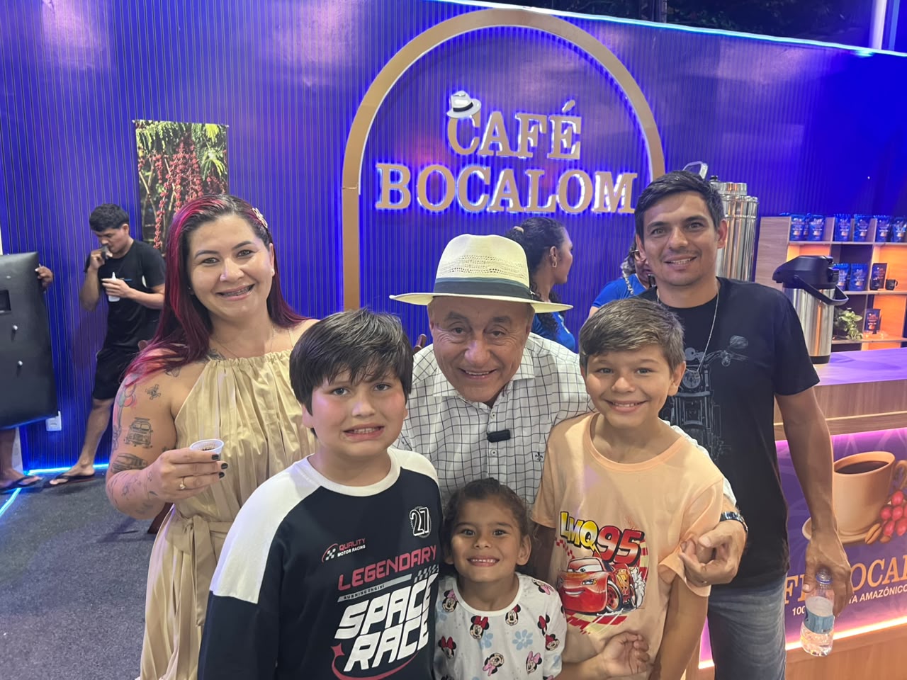 Bocalom apresenta marca de café na Expoacre e destaca produção como caminho para gerar empregos