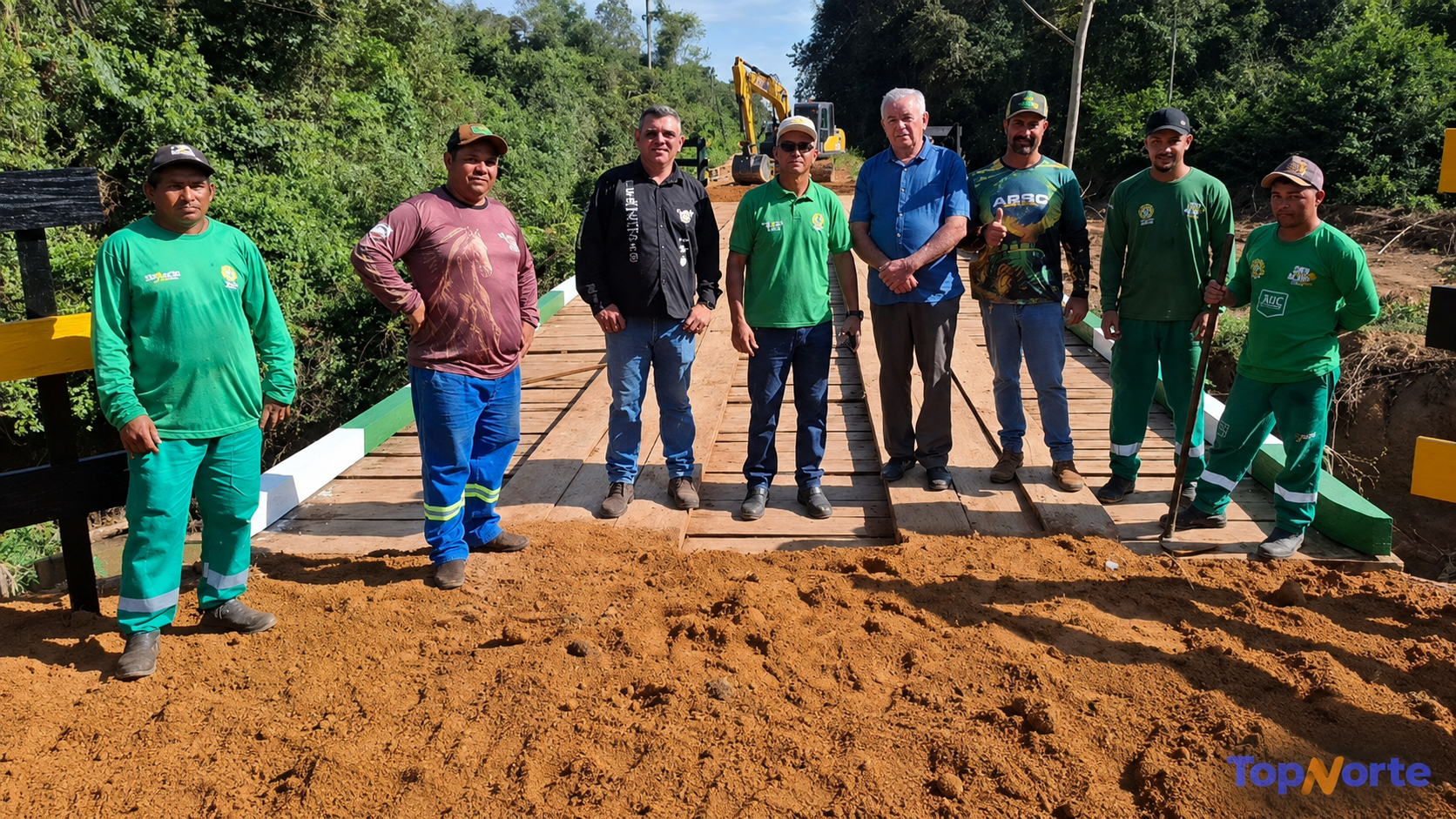 Prefeitura de Plácido de Castro e DERACRE entregam nova ponte no Ramal do 16 e reforçam acesso na zona rural